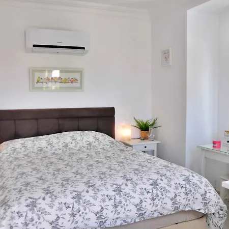 London - 3 Bedroom In Ovacik Villa